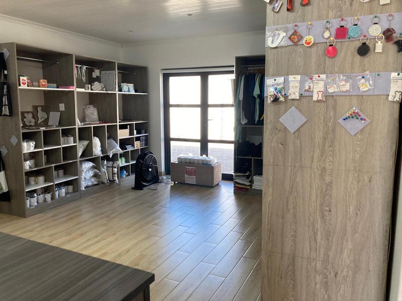 To Let Commercial Property for Rent in Westering Eastern Cape